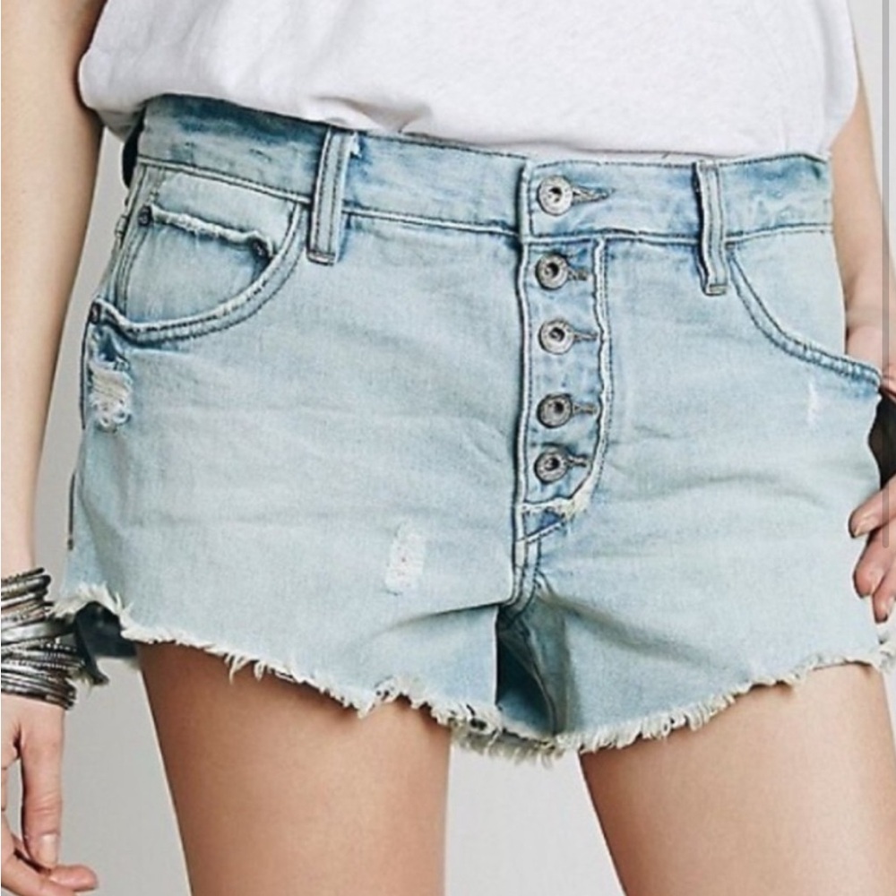 FREE PEOPLE Runaway Jillian Slouch Denim Button-Fly Women Shorts / Size …